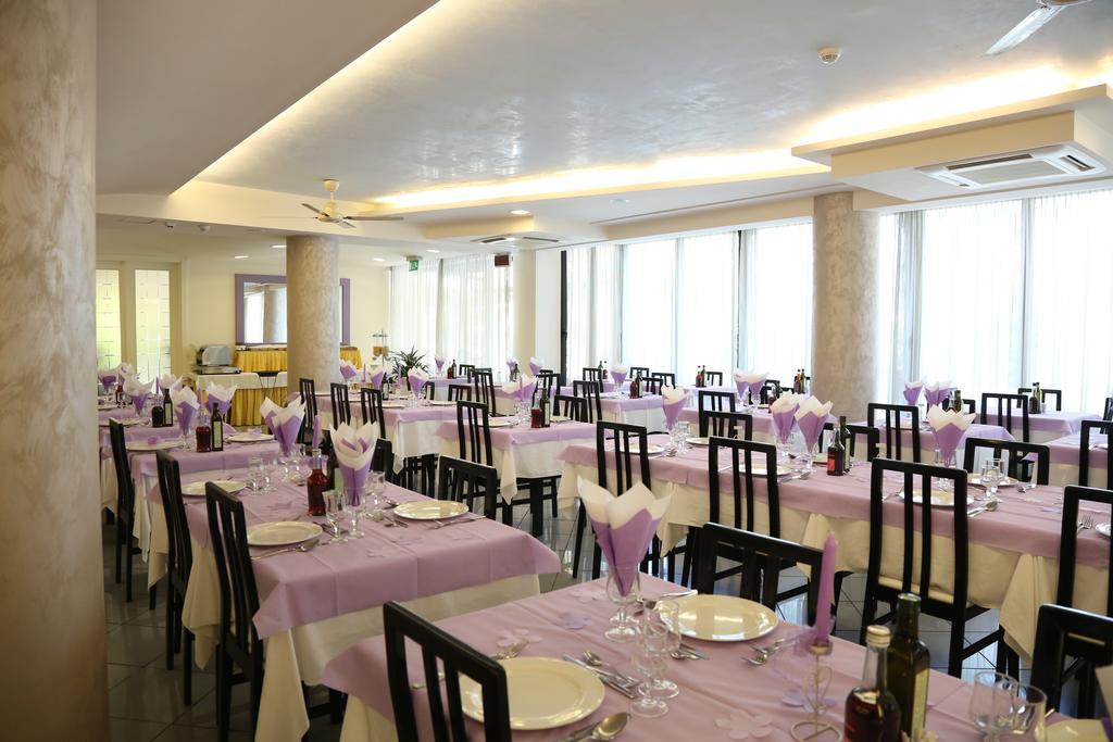 Hotel Ambra Cesenatico Exteriér fotografie